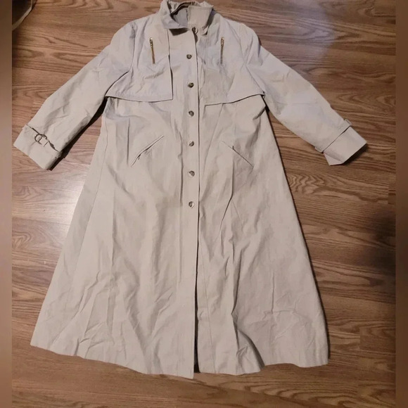 Vintage Women's Trench Coat - Picture 7 of 12